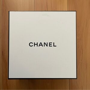 Chanel Box